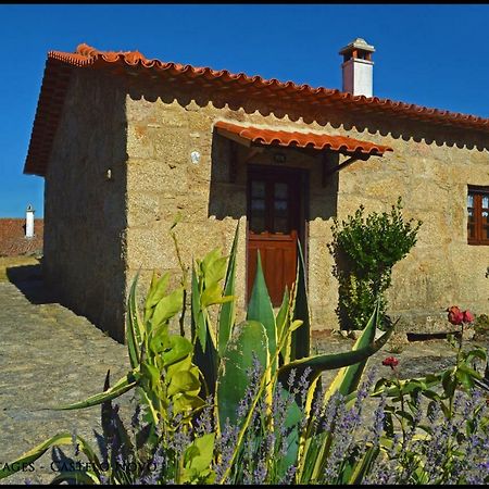 Castelo Cottages Castelo Novo Экстерьер фото
